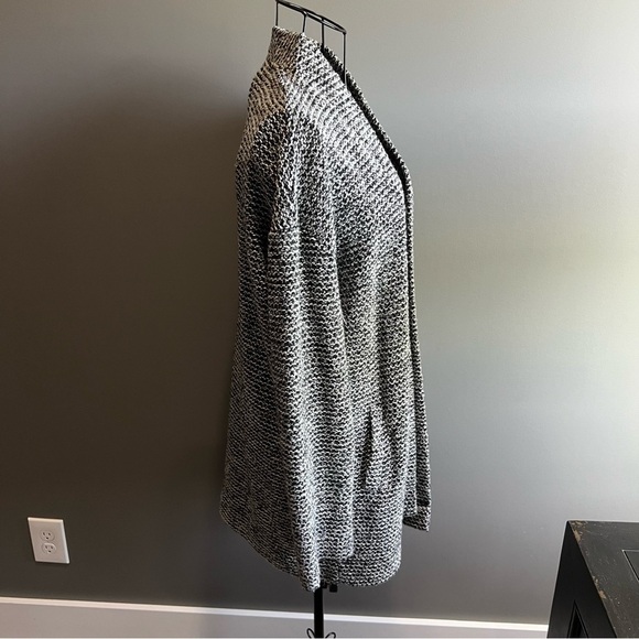 LOFT Outlet Lounge Black, Gray Chunky Open Layering Cardigan Sweater Size L - Picture 2 of 6